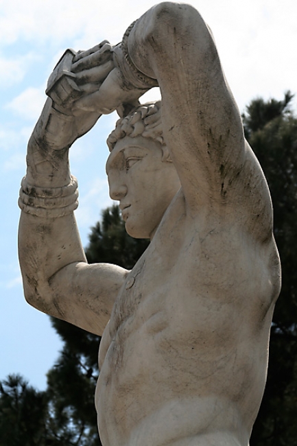 Stadio dei marmi 255